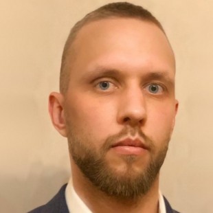 Антон Мазлов