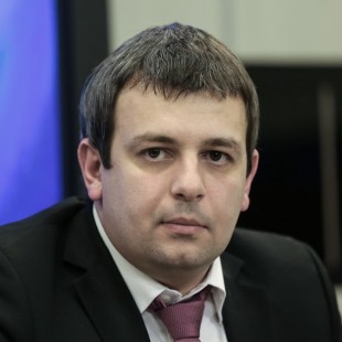 Дмитрий Алхазов